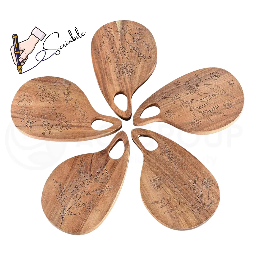 Taglieri in legno di acacia con incisioni floreali set 5 pezzi
